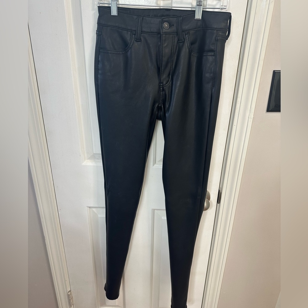 American Eagle Black Faux Leather Super Stretch Jeggings 4 Extra Long
